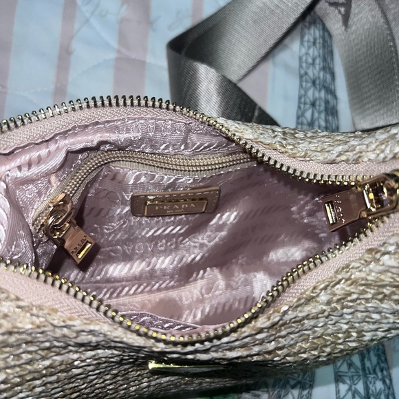 Beautiful Purse - Picture 8 of 9